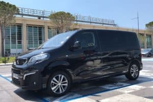 Chauffeur VTC entre Montpellier et l'Aéroport-Marseille-Provence Transport en VTC depuis l'Aéroport de Montpellier jusqu'à 8 passagers